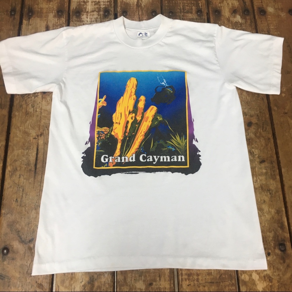 Vintage Grand Cayman/ M